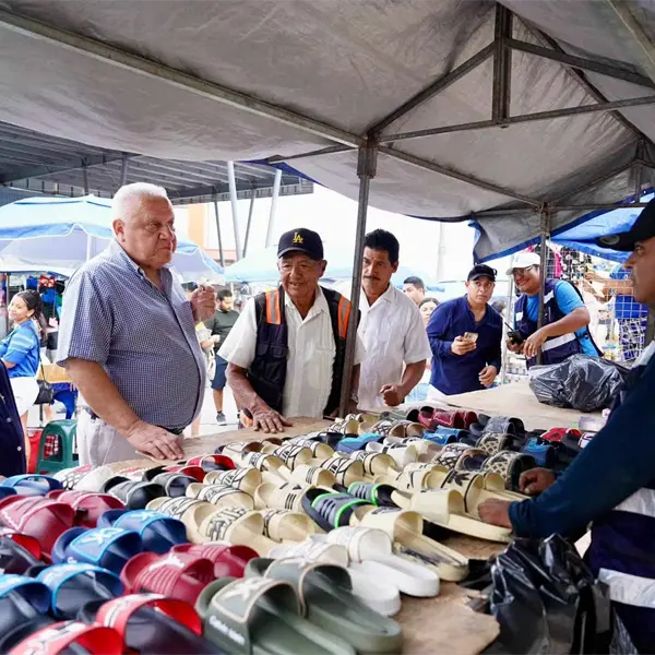 &iquest;Qu&eacute; hizo Rafael Mar&iacute;n Mollinedo en su reciente visita al tianguis de Prado Norte?