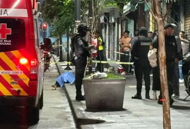 Cinco personas habrían sido detenidas por el caso, aunque la Fiscalía capitalina aún no confirma su relación con el doble homicidio. Cinco personas habrían sido detenidas por el caso, aunque la Fiscalía capitalina aún no confirma su relación con el doble homicidio.