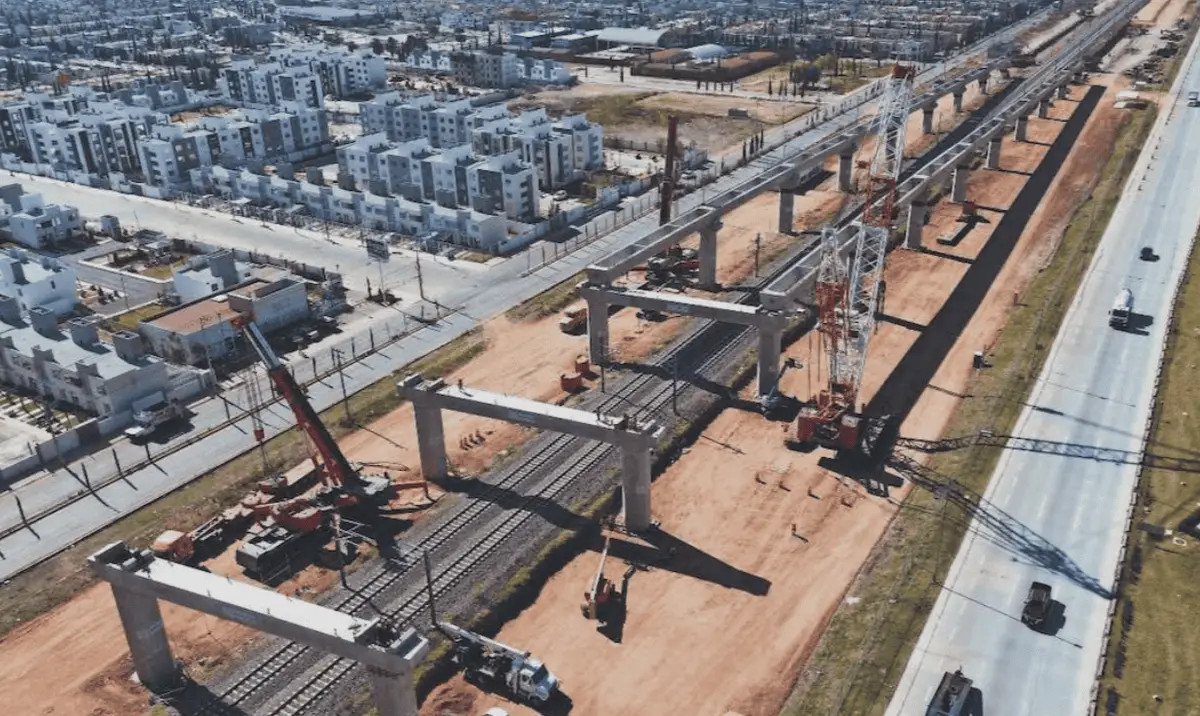 La nueva infraestructura ferroviaria puede impulsar el valor de los terrenos y acelerar el desarrollo habitacional e industrial en la zona. Especial