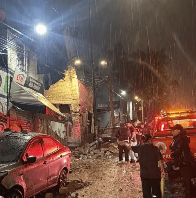 Además de las víctimas mortales, el incidente dejó 14 personas lesionadas. RRSS.