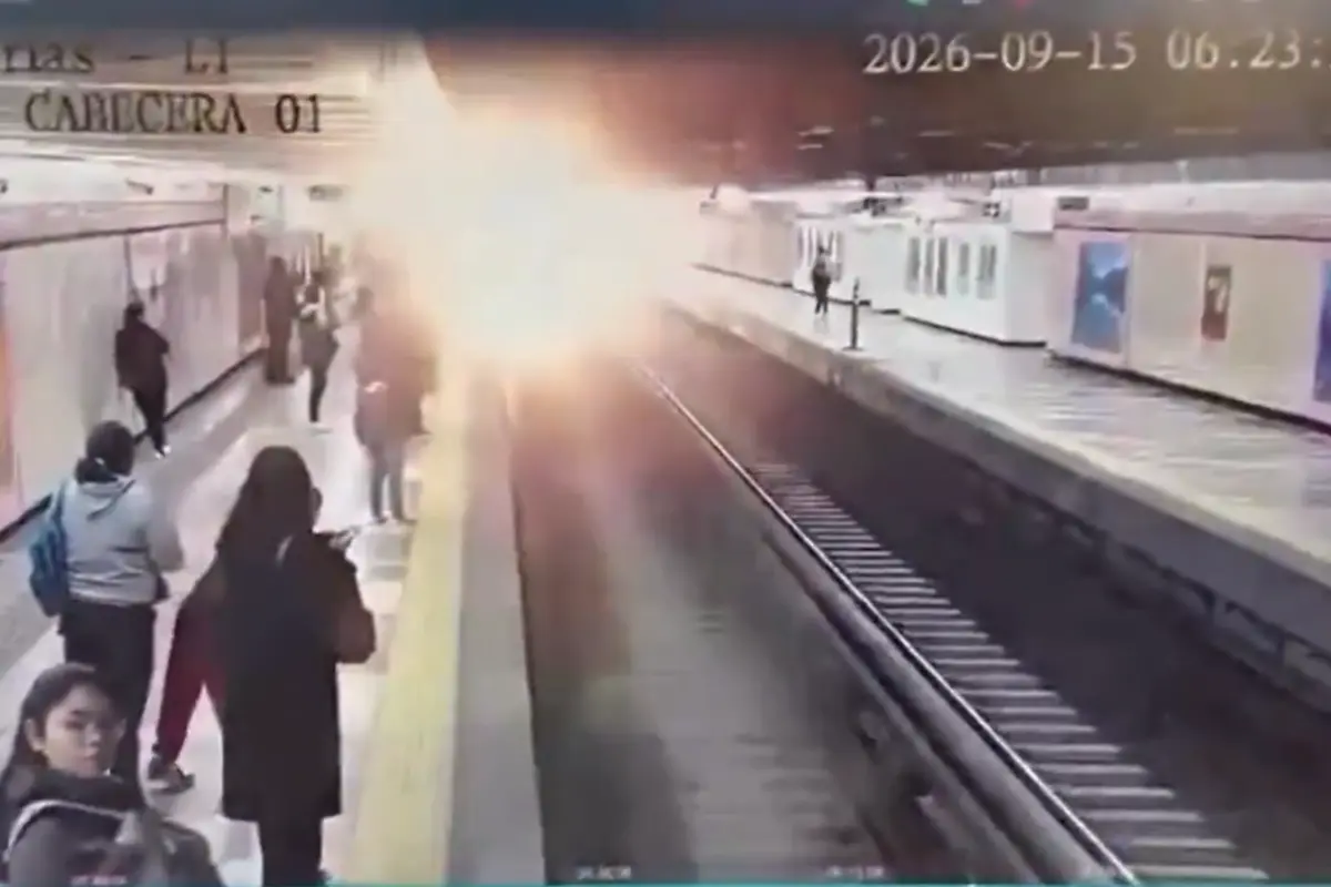  Así fue el cortocircuito que provocó un incendio en estación Gómez Farías 