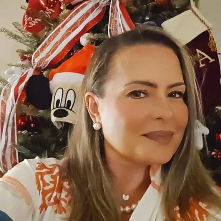 Mercedes Molto se alejó de la televisión desde 2015, después de participar en 'Bajo el mismo cielo', y desde entonces ha mantenido un perfil más discreto.<br> Mercedes Molto se alejó de la televisión desde 2015, después de participar en 'Bajo el mismo cielo', y desde entonces ha mantenido un perfil más discreto.<br>