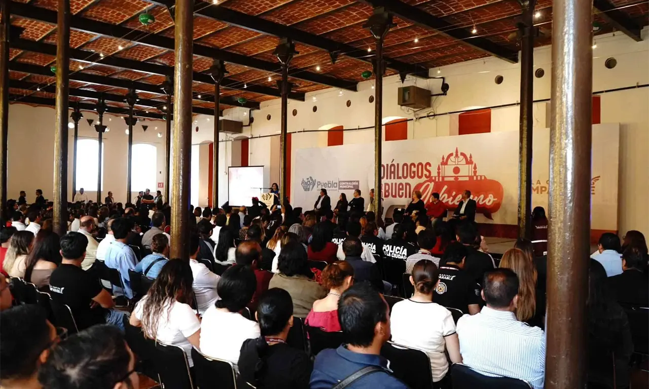  Pepe Chedraui encabeza capacitación de transparencia para funcionarios en Puebla. 
