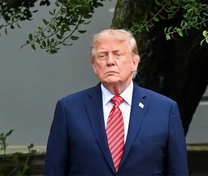 Trump pide a Sheinbaum exhibir, detener y procesar a funcionarios mexicanos ligados al narco Trump pide a Sheinbaum exhibir, detener y procesar a funcionarios mexicanos ligados al narco