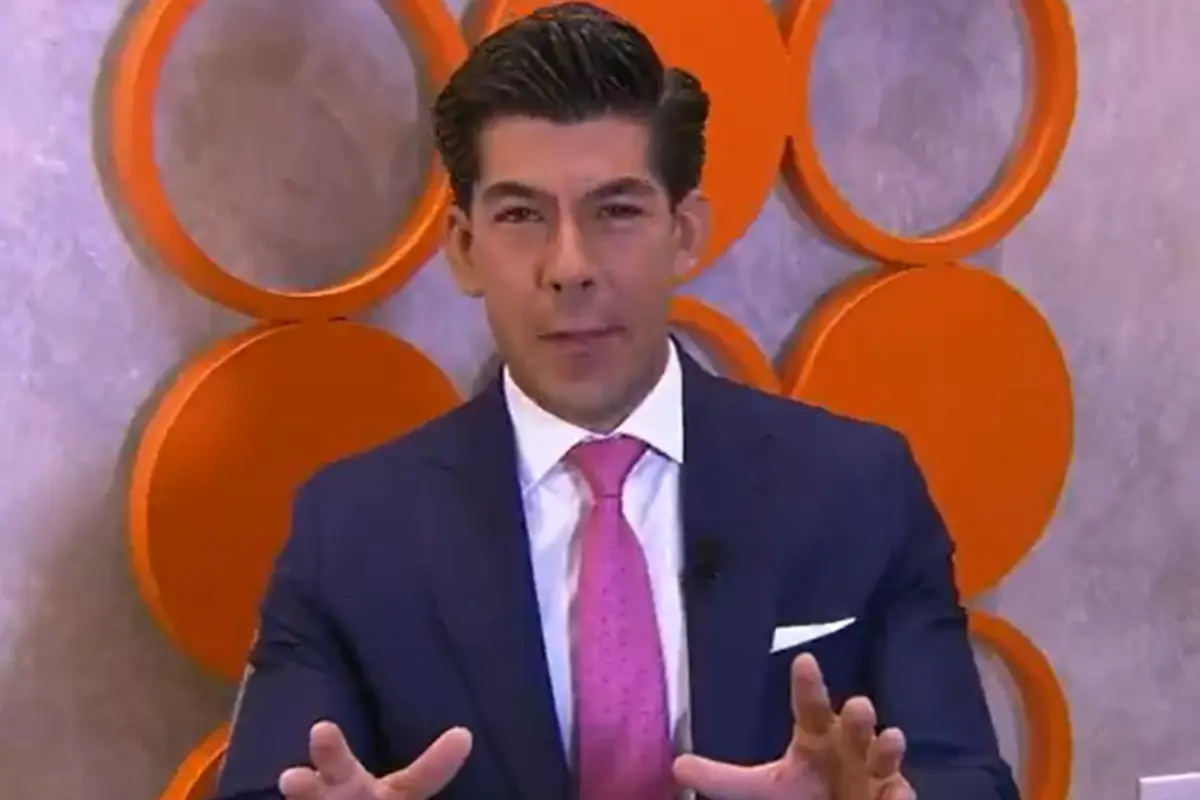  TV Azteca se queda sin señal en pleno noticiero: Manuel López San Martín revela qué ocurrió
 