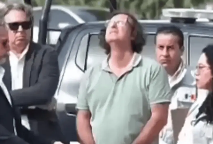 La presencia de Valentín Tacoronte ocurrió poco después de que la Fiscalía de Morelos le entregara formalmente el cuerpo de su hija.