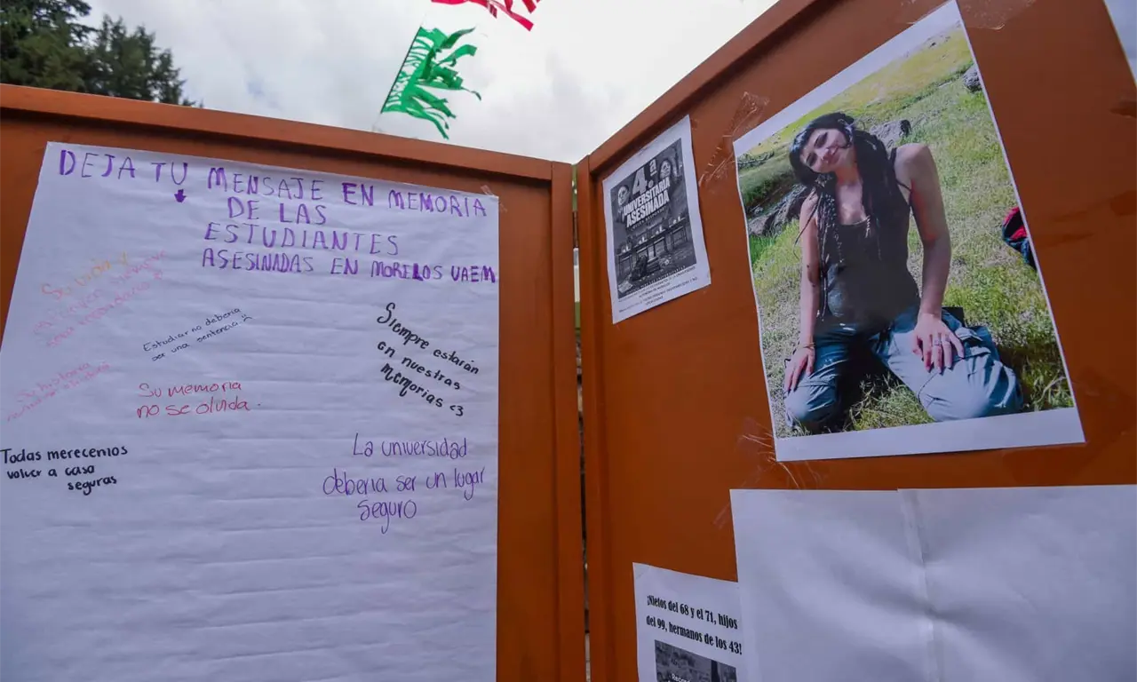  De acuerdo con la reconstrucción presentada por las autoridades, Claudia arribó a la Casa de Cultura desde el viernes previo al homicidio. 