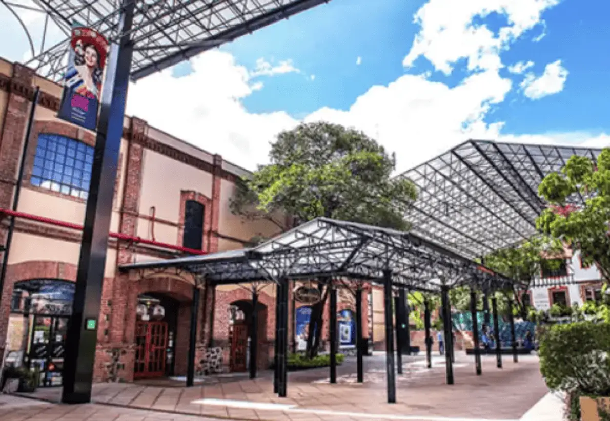 ¿Cuándo abrió Plaza Loreto? RR.SS.