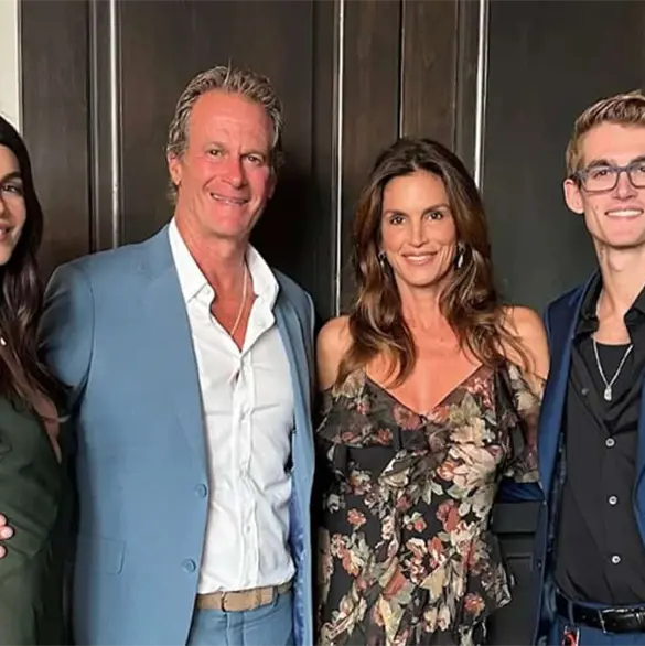 Revelan la causa de muerte del hijo de Cindy Crawford en un centro de rehabilitaci&oacute;n