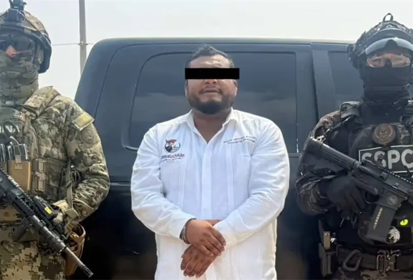 Miguel Sánchez Altamirano fue detenido junto con Carlos Alberto “N”, alias “La Parca”, durante un operativo coordinado entre fuerzas federales, estatales y la Marina. Miguel Sánchez Altamirano fue detenido junto con Carlos Alberto “N”, alias “La Parca”, durante un operativo coordinado entre fuerzas federales, estatales y la Marina.