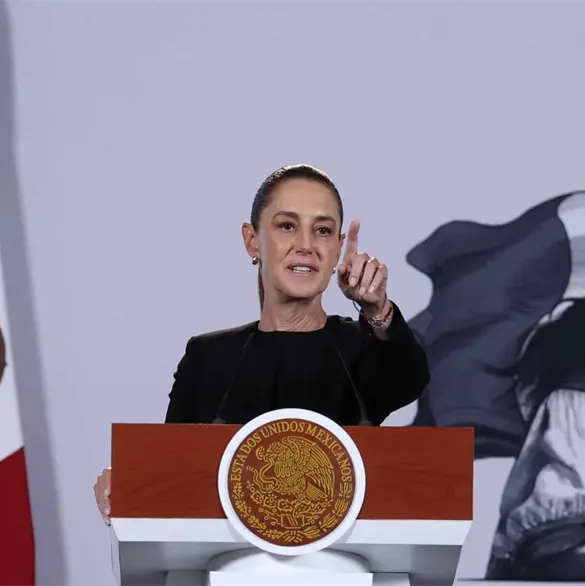 Sheinbaum pide esperar a la FGR: aún revisan permisos por megadecomiso de combustible en Guanajuato Sheinbaum pide esperar a la FGR: aún revisan permisos por megadecomiso de combustible en Guanajuato