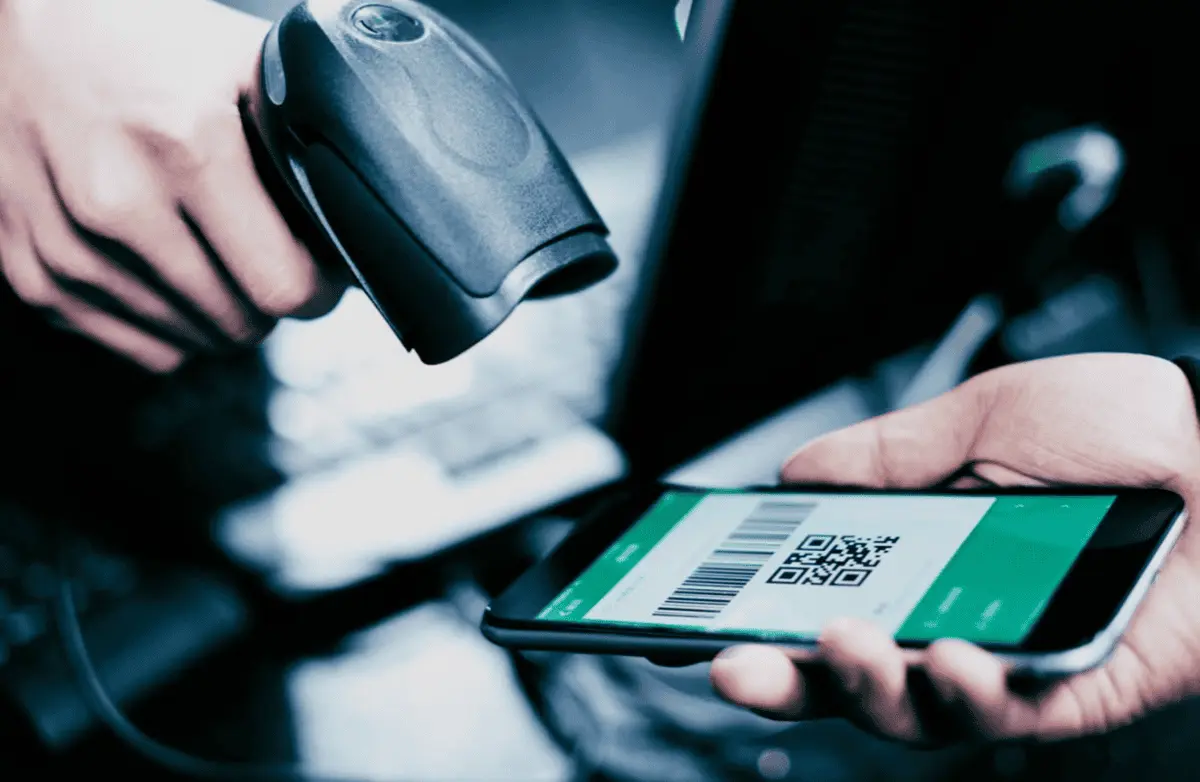  Esto se sabe sobre la propuesta que busca aumentar los pagos digitales en gasolineras, casetas y comercios. 