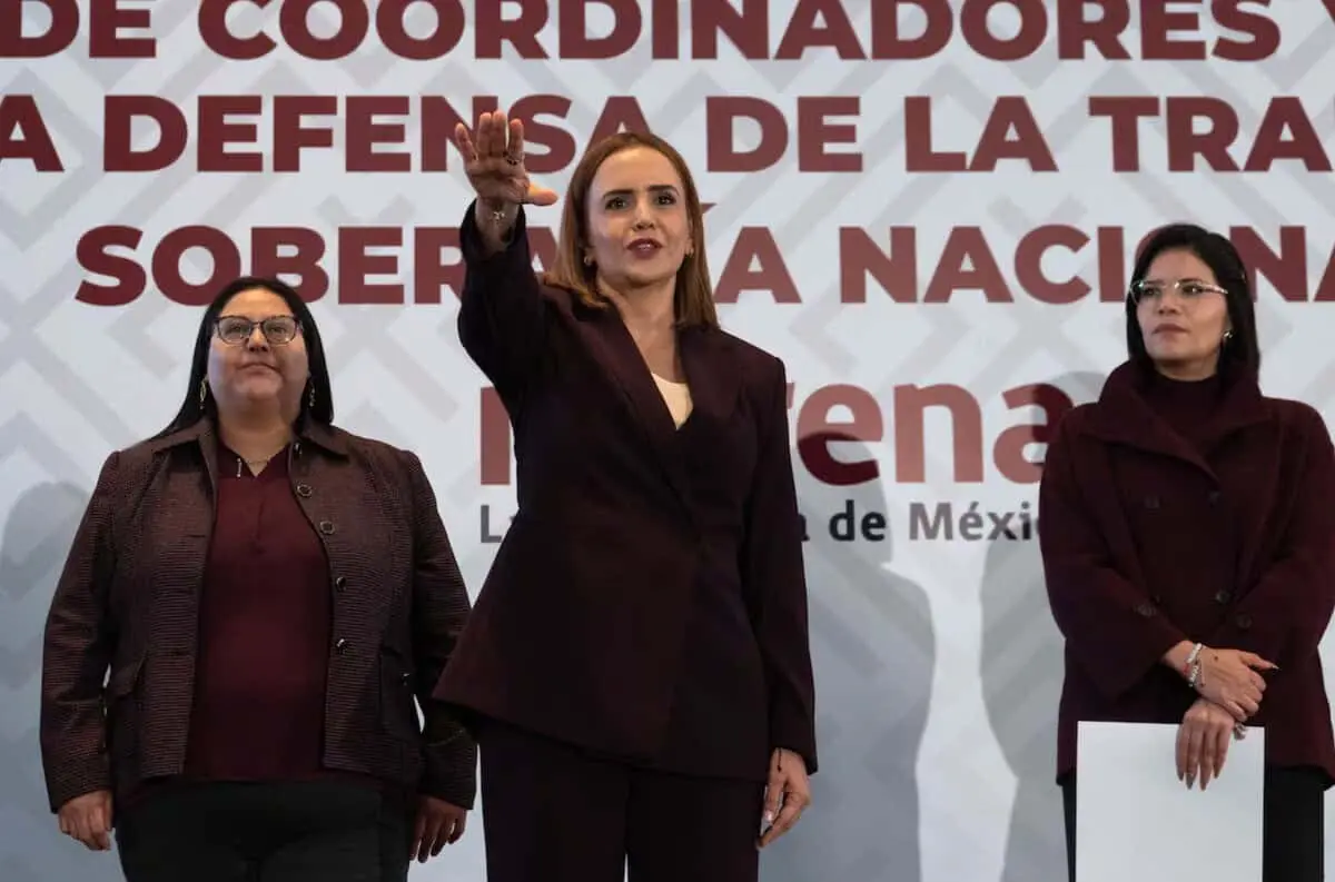  Clara Luz Flores fue designada coordinadora de Morena en Nuevo León tras participar en el proceso interno del partido. 