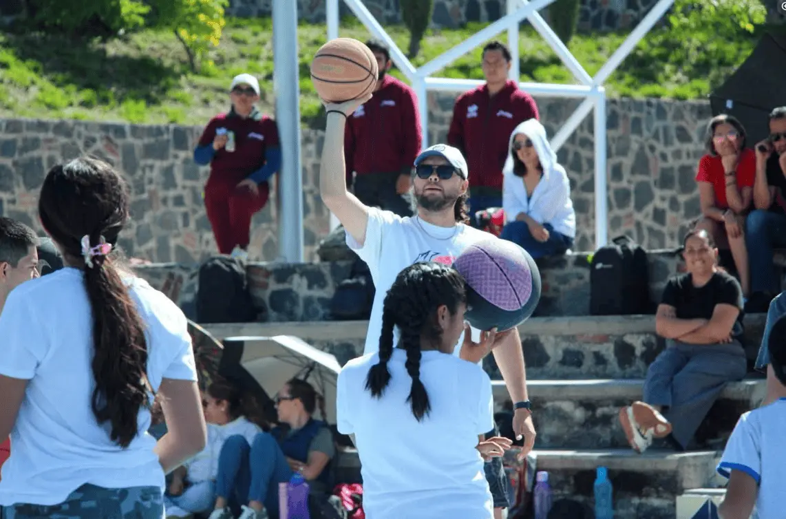 La Secretaría de Deporte y Juventud (SDJ) informó que la actividad tuvo como uno de sus principales objetivos acercar el deporte a distintos sectores de la población. RRSS.