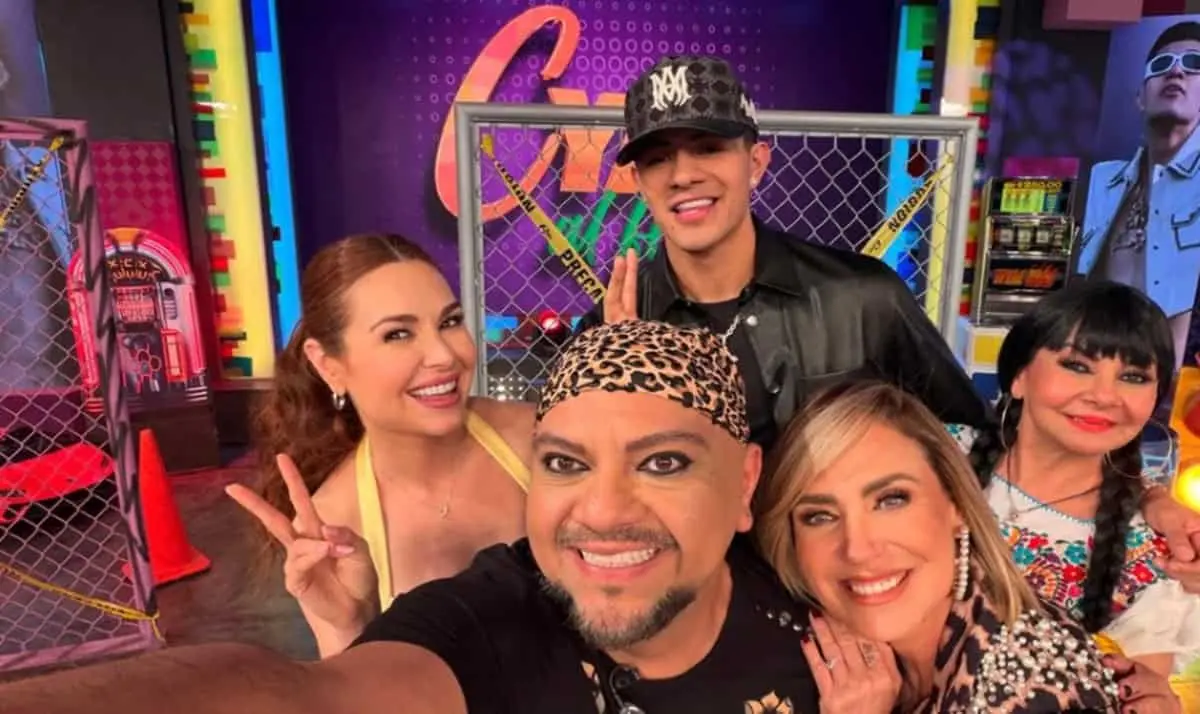  Bettyna Salazar en Cuéntamelo, ya! 