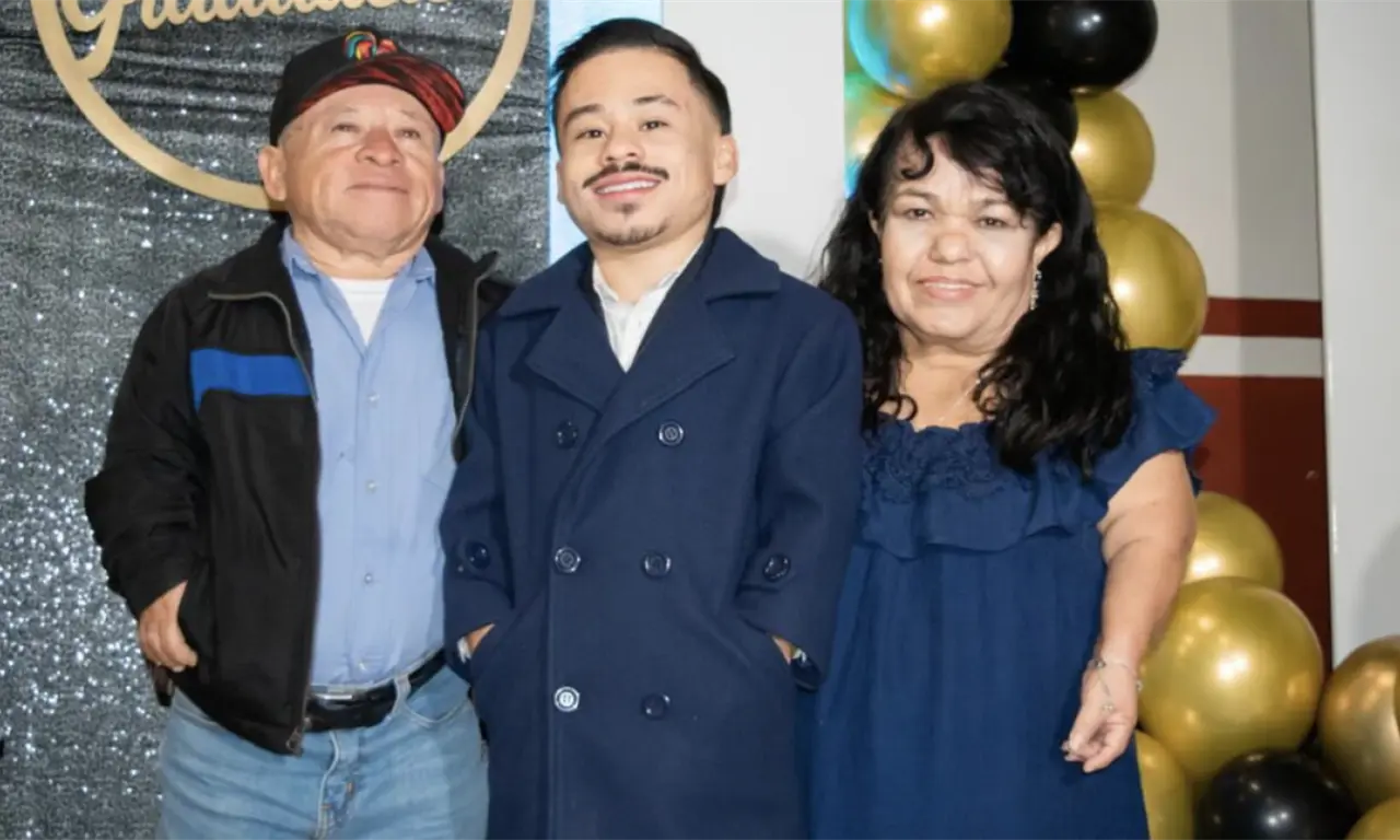  Abelito analiza demandar al influencer Naim Darrechi tras polémica con su mamá en su cumpleaños 