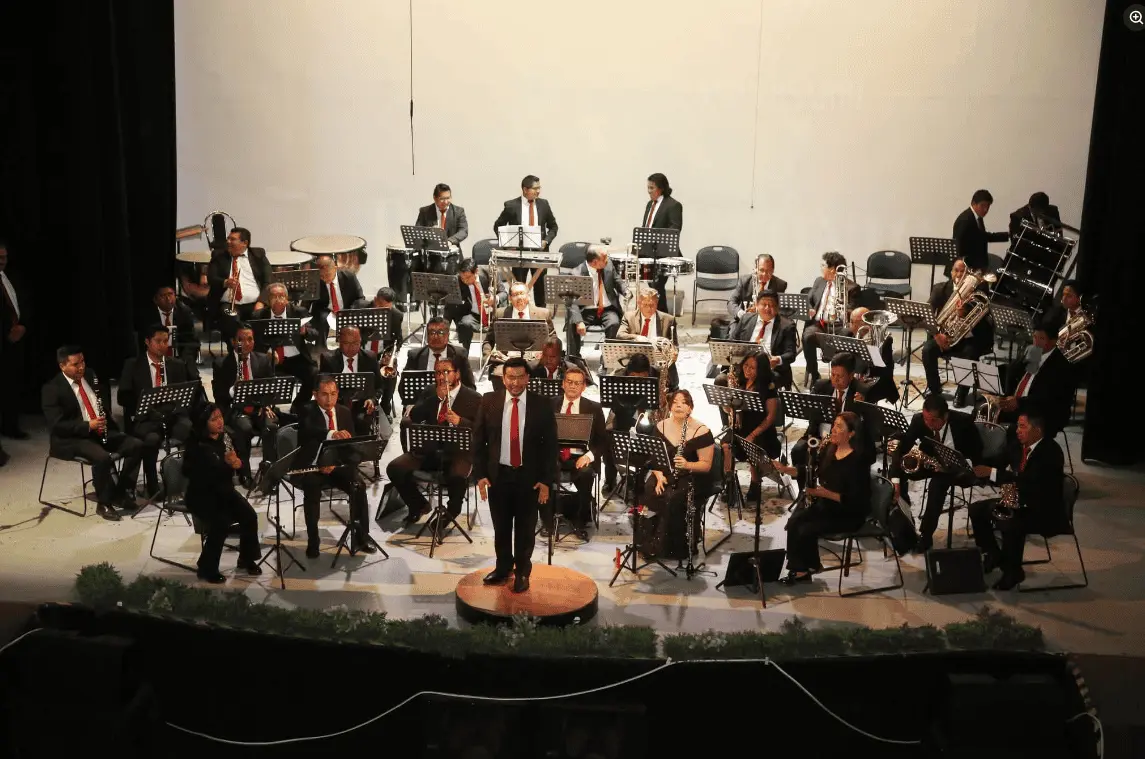 on el paso de las décadas, aquella agrupación evolucionó hasta convertirse en la actual Banda Sinfónica Municipal. RRSS.