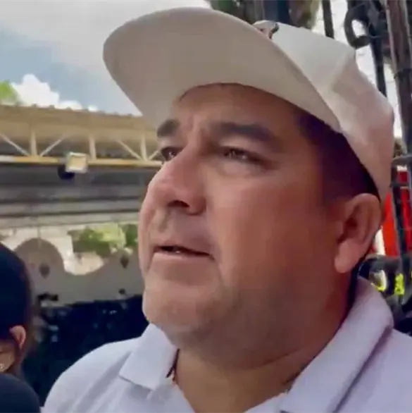 "Me arrebataron a mi hijo": padre de Christian exige justicia tras el asesinato de estudiantes en Cuernavaca "Me arrebataron a mi hijo": padre de Christian exige justicia tras el asesinato de estudiantes en Cuernavaca