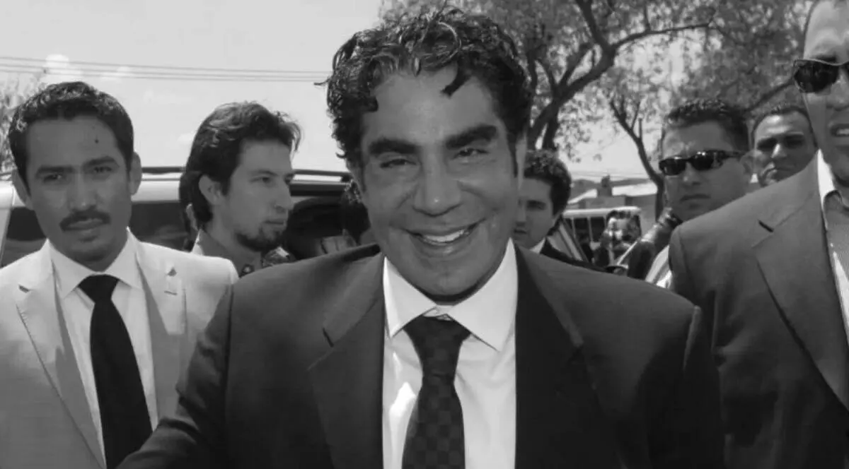  Jorge Kahwagi murió seis meses después de su padre, el empresario Jorge Kahwagi Gastine, quien falleció en marzo de 2026. 