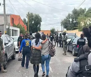 "Los Cuates" habrían publicado fotos de armas antes del ataque en secundaria de Torreón "Los Cuates" habrían publicado fotos de armas antes del ataque en secundaria de Torreón