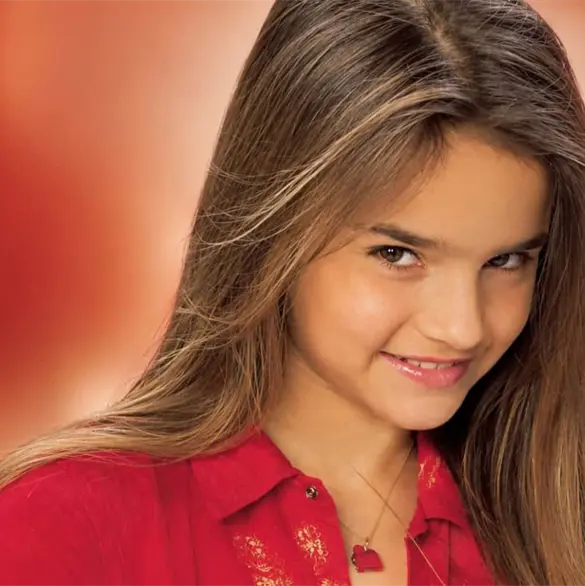 As&iacute; luce ahora Melody, cantante de El baile del gorila