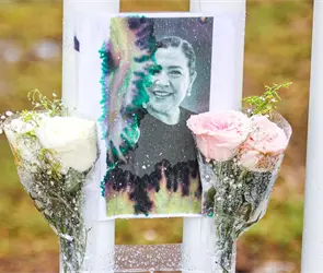 Dan &uacute;ltimo adi&oacute;s a Nedy Edith Nev&aacute;rez, subdirectora asesinada en la Secundaria 13 de Torre&oacute;n 