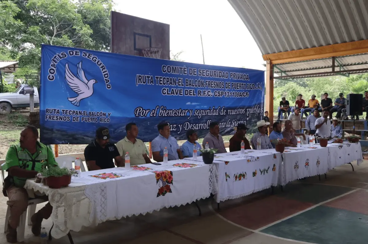 Asamblea de seguridad de comunidades de la Sierra de Guerrero se reúnen para exigir el rescate de los 8 desaparecidos. Especial