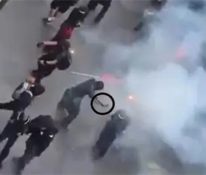 Marcha del 2 de octubre: manifestante resulta herido tras explotarle bomba molotov en la mano