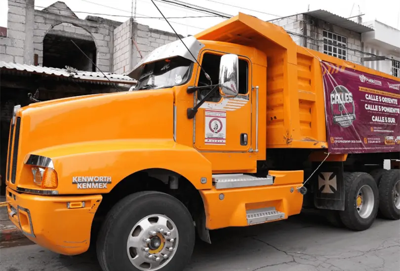 La rehabilitación forma parte de un programa municipal que contempla una inversión de 806 millones de pesos para atender el deterioro de distintas vialidades de Puebla capital. La rehabilitación forma parte de un programa municipal que contempla una inversión de 806 millones de pesos para atender el deterioro de distintas vialidades de Puebla capital.
