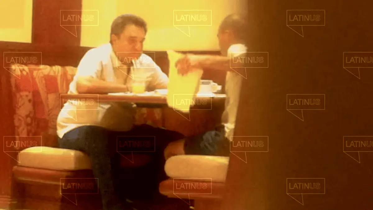 Pío López Obrador grabado en el momento en que recibía dinero de parte de David León, en 2015. Especial
