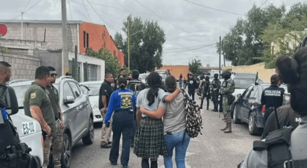 El ataque dejó como saldo cuatro personas lesionadas y una maestra sin vida. Especial