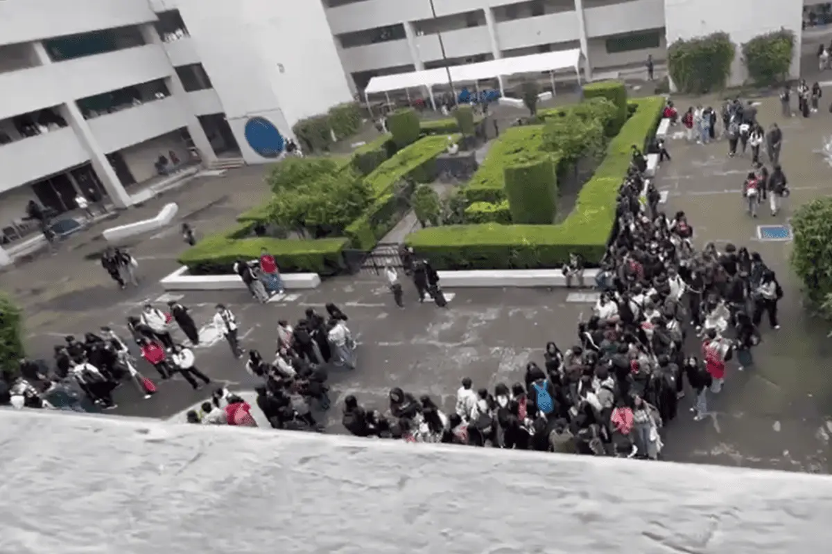  ¿Qué pasó en la Prepa 1? Alumno resulta lesionado y encapuchados toman el plantel 