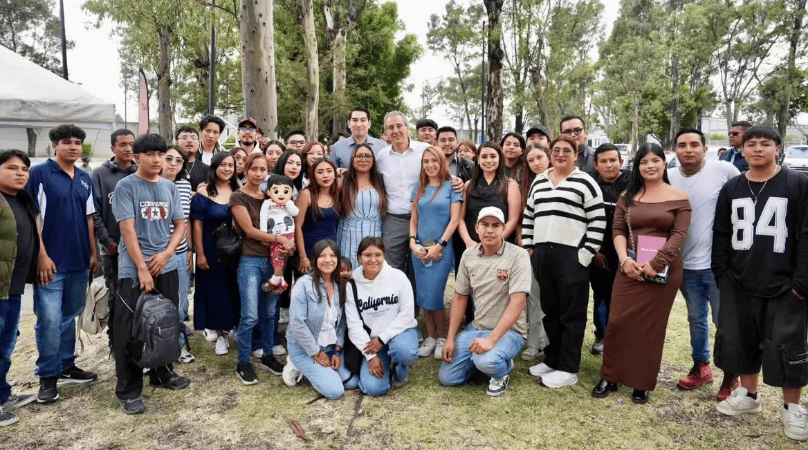 La participación de más de 300 juventudes permitió reunir a personas que han formado parte de diferentes programas municipales y reconocer las iniciativas que desarrollan en Puebla. RRSS.
