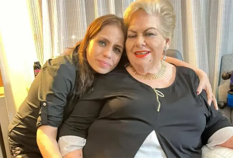 Paquita la del Barrio con su hija Paquita la del Barrio con su hija