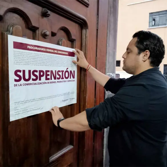 "Jodido": empleado discrimina a hombre con discapacidad visual y suspenden Caldos Angelita "Jodido": empleado discrimina a hombre con discapacidad visual y suspenden Caldos Angelita