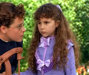 Así luce ahora Hallie Eisenberg, actriz de Un milagro para Helen Así luce ahora Hallie Eisenberg, actriz de Un milagro para Helen