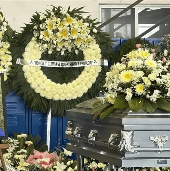 Despiden a Melissa Sofía: homenaje a la joven paramédica que murió en cumplimiento de su deber Despiden a Melissa Sofía: homenaje a la joven paramédica que murió en cumplimiento de su deber