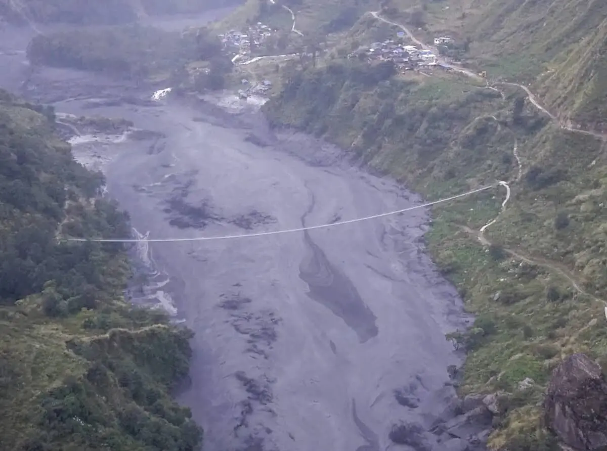  La nueva riada en Nepal ocurre un mes después de la avalancha que dejó miles de muertos y desaparecidos. 