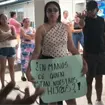 Padres de familia respaldan a Lady Croquis; profesor habría tenido conductas inapropiadas con varias alumnas Padres de familia respaldan a Lady Croquis; profesor habría tenido conductas inapropiadas con varias alumnas