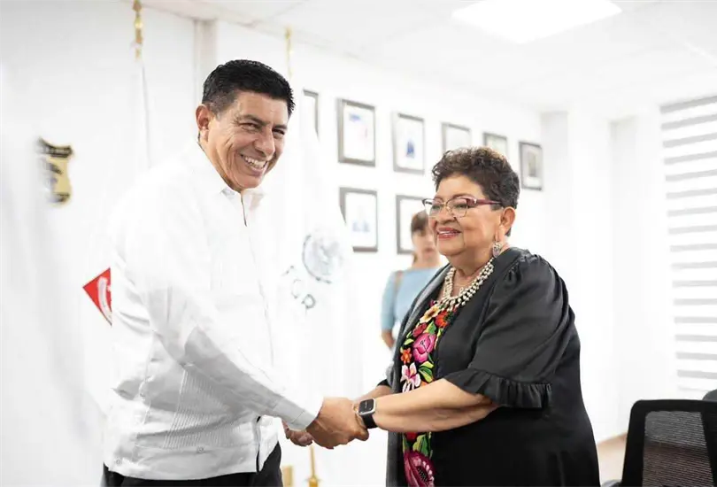 La reunión fue presentada como una señal de respaldo federal a las acciones y decisiones emprendidas por la administración de Oaxaca en asuntos de seguridad, gobernabilidad, paz y justicia. La reunión fue presentada como una señal de respaldo federal a las acciones y decisiones emprendidas por la administración de Oaxaca en asuntos de seguridad, gobernabilidad, paz y justicia.