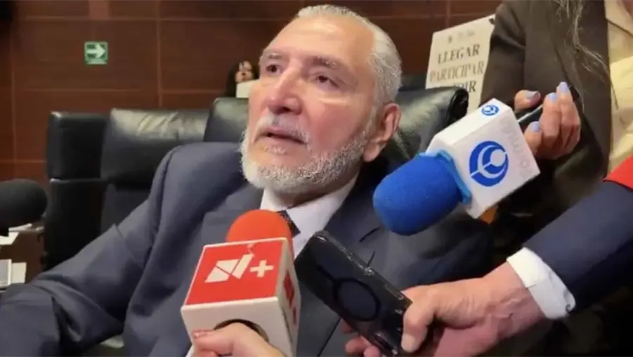 "Meter&iacute;a las manos al fuego": Ad&aacute;n Augusto defiende a Andy L&oacute;pez Beltr&aacute;n tras se&ntilde;alamientos en su contra