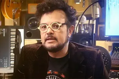 Aleks Syntek pospone gira por Europa tras ser diagnosticado con un trastorno psicótico Aleks Syntek pospone gira por Europa tras ser diagnosticado con un trastorno psicótico