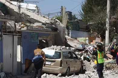 Techos caídos y ventanas destrozadas: así quedaron las casas tras explosión en Coacalco Techos caídos y ventanas destrozadas: así quedaron las casas tras explosión en Coacalco