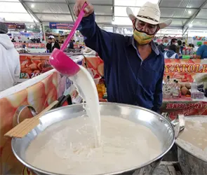 Feria del Atole 2026: De cempas&uacute;chil, fresa, chocolate y m&aacute;s llegan a Tl&aacute;huac