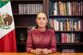"Falso que use drog4s": Sheinbaum responde a Anabel Hern&aacute;ndez  y habla de seguridad digital