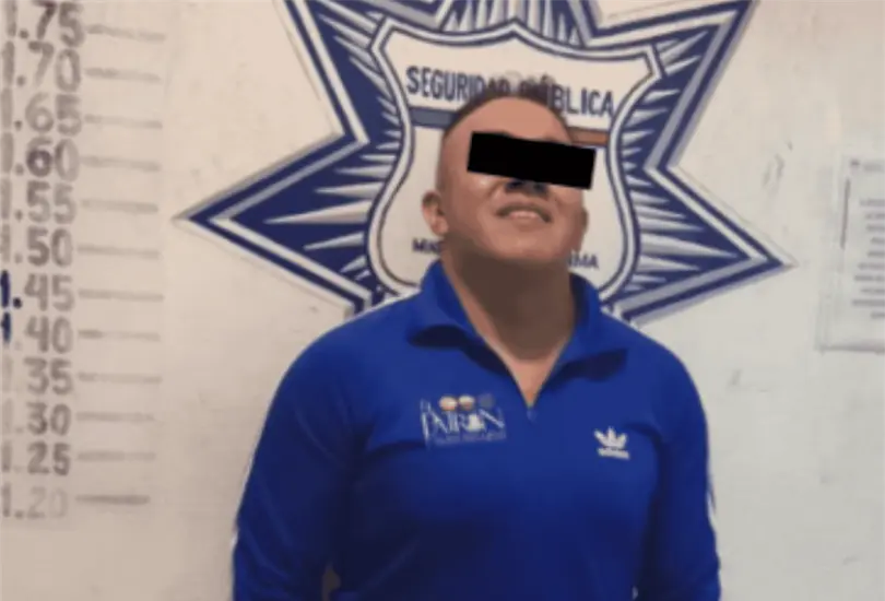 La imagen fue captada después de que el luchador quedara bajo custodia de las autoridades. La imagen fue captada después de que el luchador quedara bajo custodia de las autoridades.