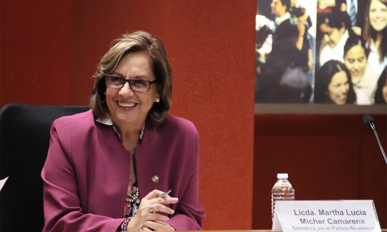  Senadora de Morena citará a Aeroméxico en el Senado por quitar acceso a salas VIP 