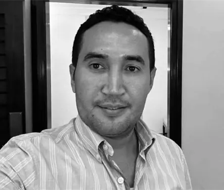 Asesinan a balazos a Arturo Mar&iacute;n, aspirante de Morena en Guerrero; su esposa resulta herida