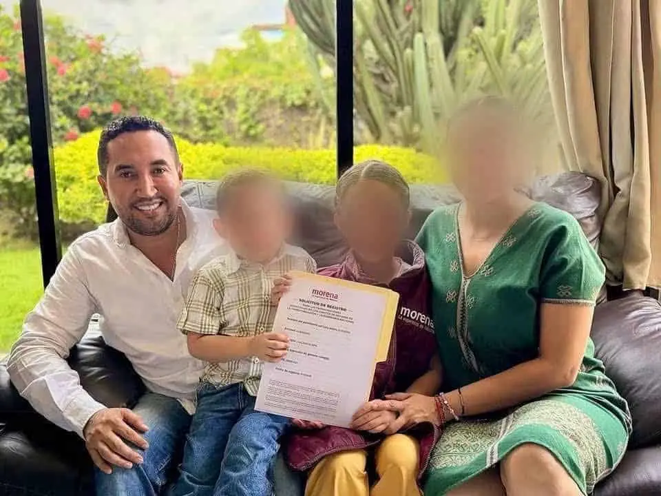 Al mismo tiempo hubo un ataque contra un negocio de comida que dejo muertos y heridos en Acapulco. X