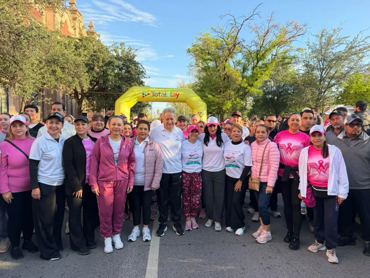 Participan autoridades de Tamaulipas en carrera contra el cáncer de mama y cervicouterino. Especial.